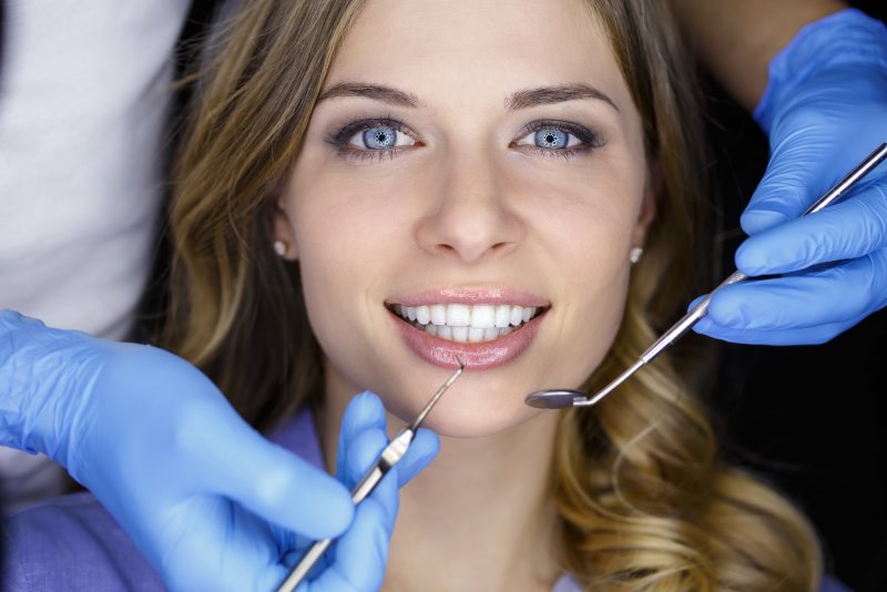 Przegląd stomatologiczny i plan leczenia